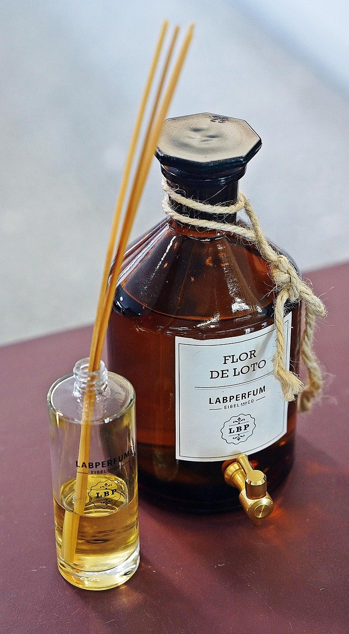 perfume, bottle, aroma, scent, smell, aromatic, essence, perfume bottles, glass, fragrance, lisbon, portugal, perfume, perfume, perfume, perfume, essence, essence, essence, essence, essence, portugal